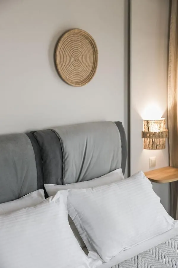 Canova Boutique Villa Mesovounia