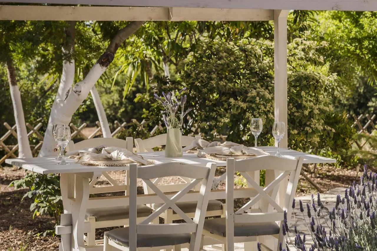 Canova Boutique Villa Mesovounia